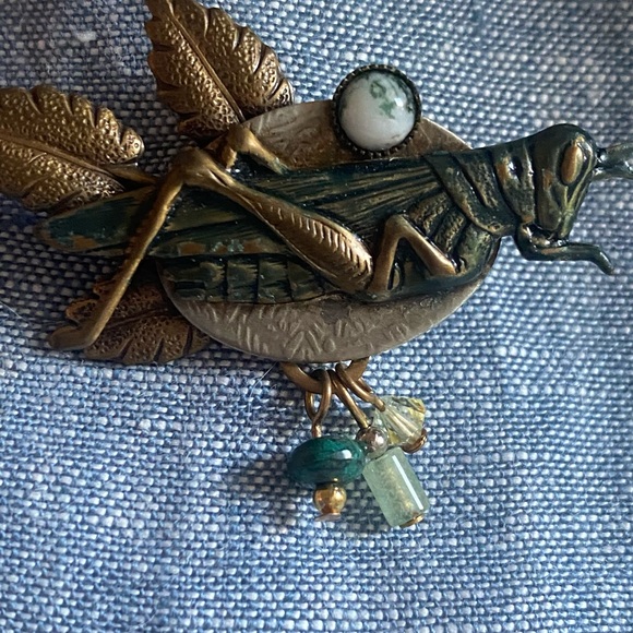 Vintage Artisan Grasshopper Brass Brooch - Picture 3 of 5